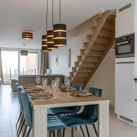 Huswell - Bright Duplexapartment *