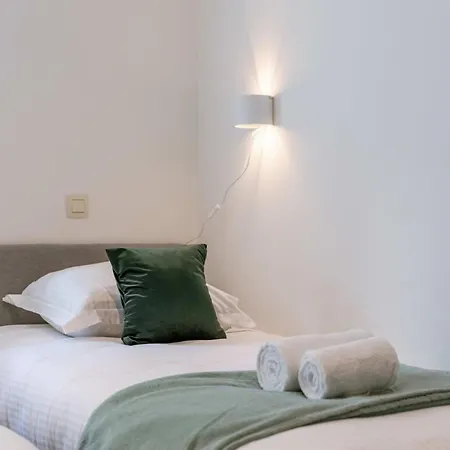 Huswell - Bright Duplexapartment Остенде